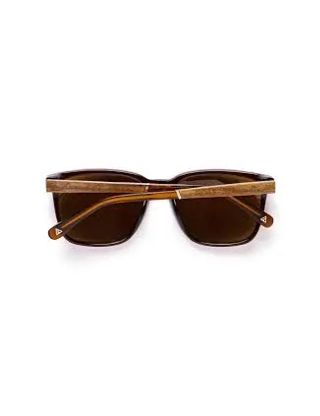 Brown sunglasses with wooden arms