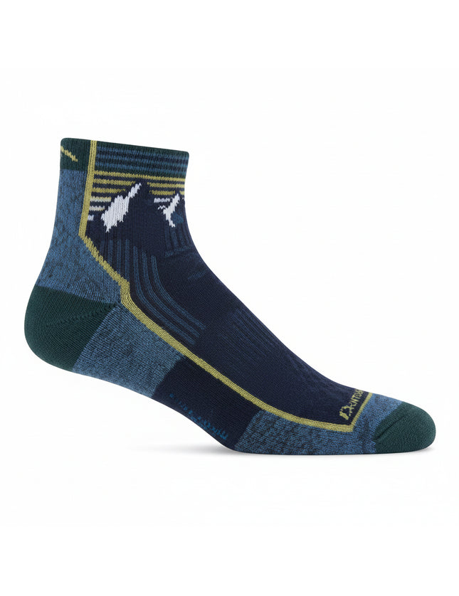 Darn Tough Hiker Quarter Midweight Hiking Sock with Cushion